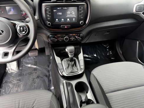 Used 2021 Kia Soul S image 40