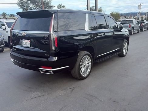 Used 2023 Cadillac Escalade ESV Premium Luxury image 20