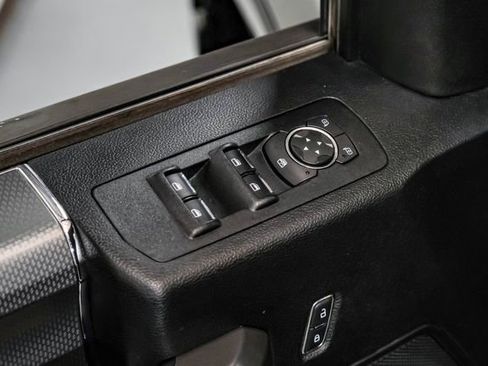 Used 2017 Ford F150 XLT w/ Equipment Group 302A Luxury AWD/4WD image 43