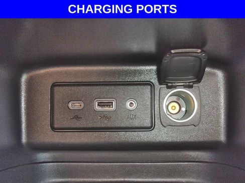 Used 2024 Chevrolet Equinox LT w/ LPO, Floor Liner Package FWD image 9