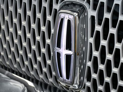 Used 2023 Lincoln Navigator Reserve image 88