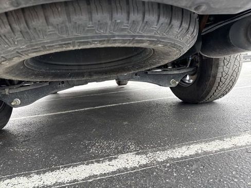 Used 2025 Ford Expedition Active image 35