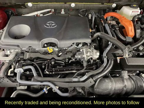 Used 2025 Toyota RAV4 LE AWD/4WD image 29