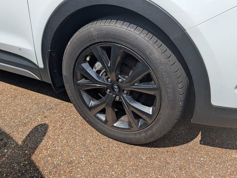 Used 2018 Hyundai Santa Fe Sport FWD image 5