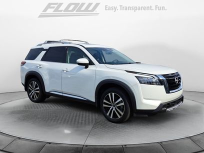 Used 2025 Nissan Pathfinder Platinum w/ Cargo Package