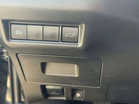 Used 2024 Toyota Grand Highlander XLE image 27