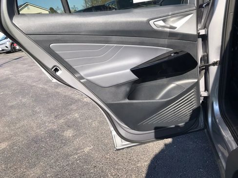 Used 2023 Volkswagen ID.4 Pro S image 38