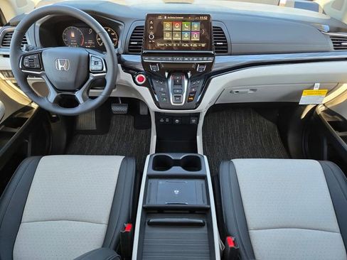 New 2026 Honda Odyssey Elite image 8