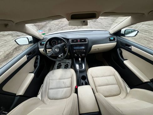 Used 2011 Volkswagen Jetta SE image 14