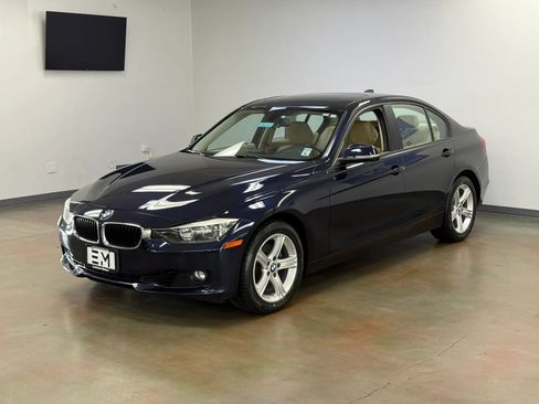 Used 2015 BMW 328i Sedan RWD image 4