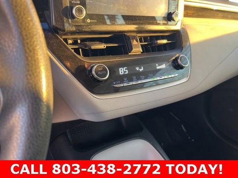 Used 2022 Toyota Corolla LE image 22