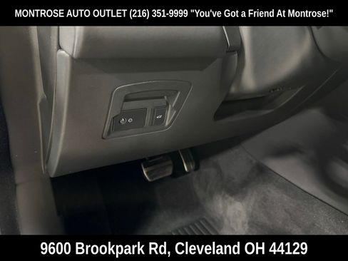 New 2026 Land Rover Range Rover Velar Dynamic SE image 15