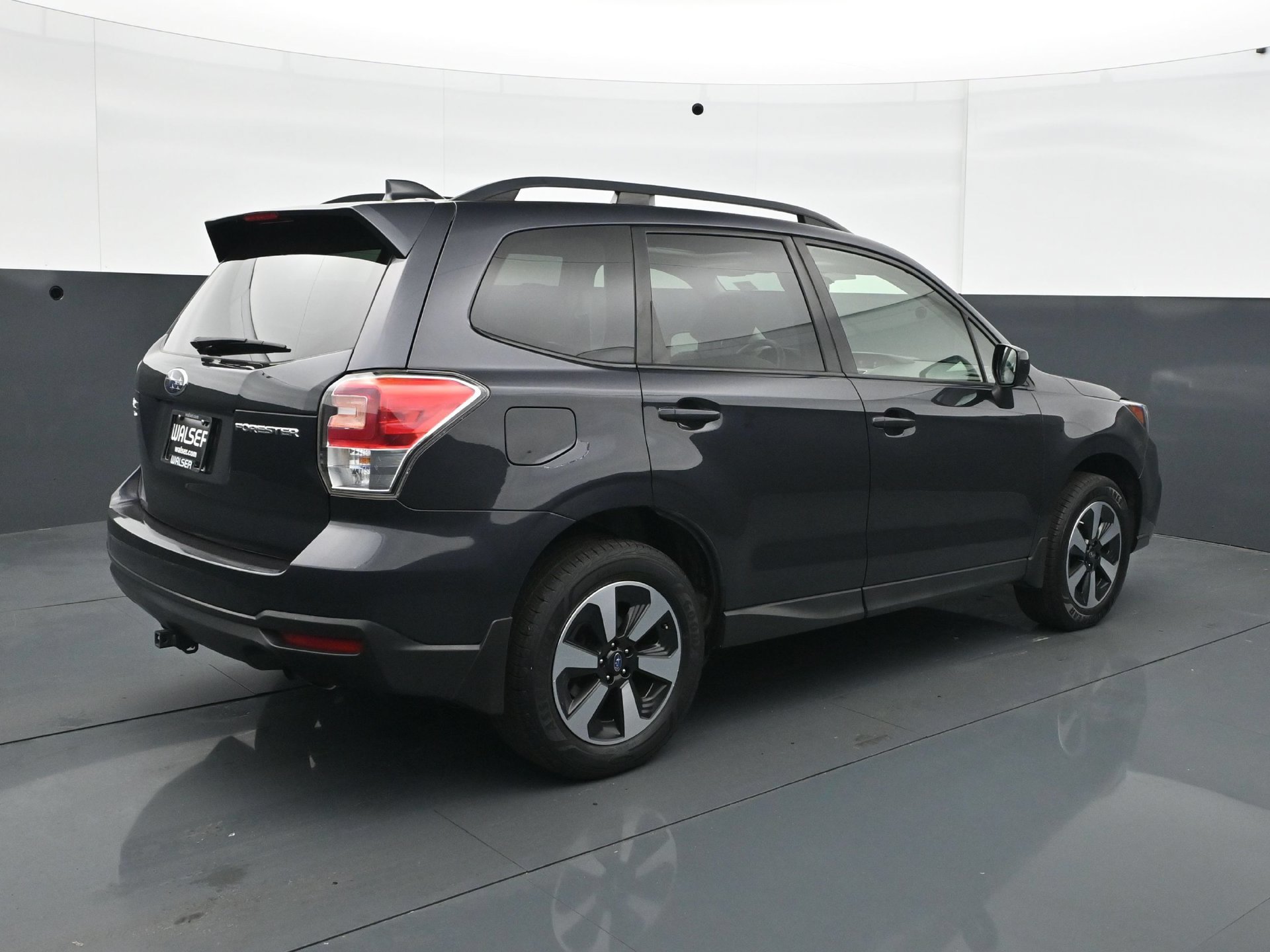 Used 2018 Subaru Forester 2.5i Premium w/ All-Weather Package AWD/4WD image 7