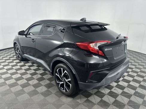 Used 2019 Toyota C-HR Limited FWD image 6