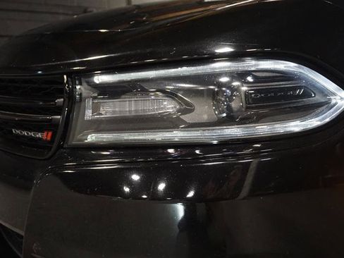 Used 2019 Dodge Charger SXT w/ Blacktop Package image 2