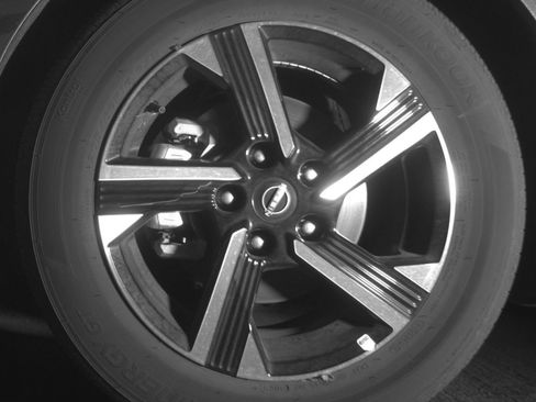 Used 2025 Nissan Sentra SV FWD image 12