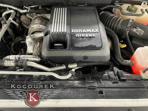 Used 2021 Chevrolet Silverado 1500 RST image 23