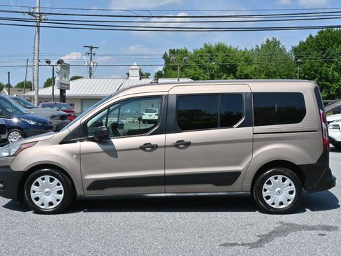 Used 2021 Ford Transit Connect XL FWD image 5
