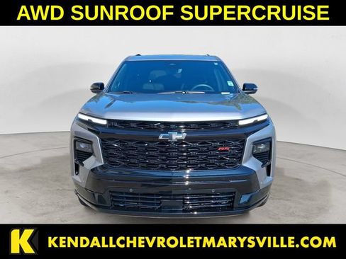 Used 2024 Chevrolet Traverse RS w/ LPO, Floor Liner Package AWD/4WD image 8