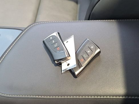 Used 2023 Lexus RZ 450e Premium w/ Technology Package AWD/4WD image 40