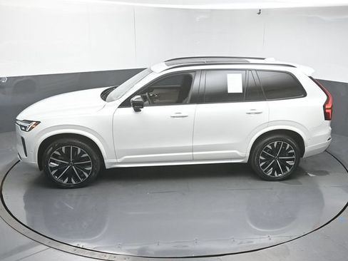 Used 2026 Volvo XC90 B6 Ultra w/ Protection Package Premier AWD/4WD image 47