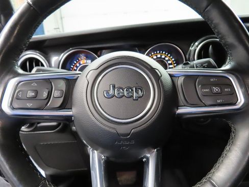 Used 2023 Jeep Wrangler Unlimited Sahara image 47