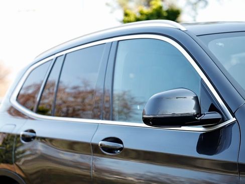 Used 2021 BMW X3 xDrive30e w/ Premium Package image 3