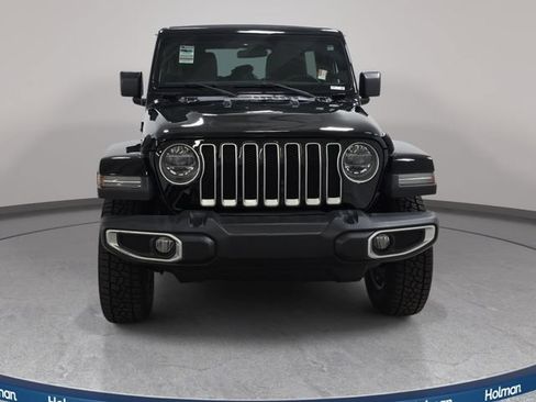 Used 2018 Jeep Wrangler Unlimited Sahara w/ LED Lighting Group AWD/4WD image 3