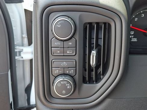 Used 2025 Chevrolet Silverado 1500 W/T w/ WT Value Package AWD/4WD image 19