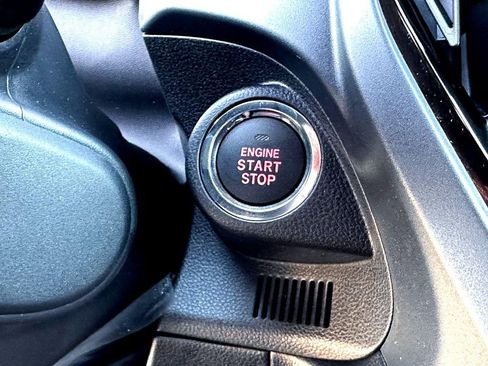 Used 2025 Subaru Forester Touring image 23