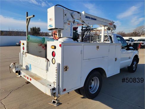 Used 2011 Ford F350 XL w/ PWR Equipment Group image 2