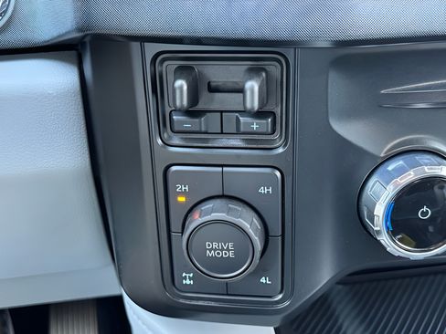 Used 2024 Ford F250 Limited w/ FX4 Off-Road Package AWD/4WD image 19