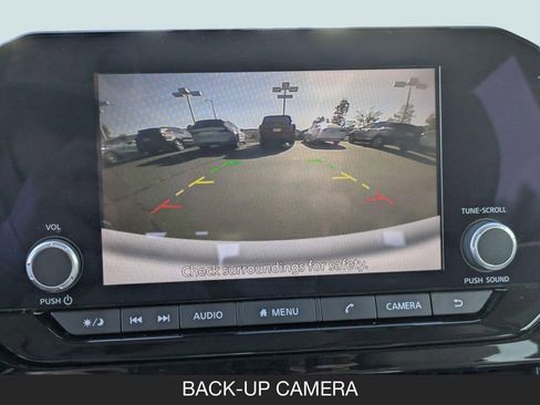 Used 2025 Nissan Pathfinder SV AWD/4WD image 18