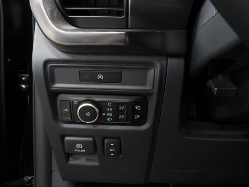 Used 2025 Ford F150 Lariat AWD/4WD image 20