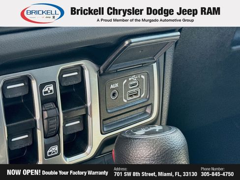 Used 2025 Jeep Wrangler Unlimited Rubicon AWD/4WD image 29