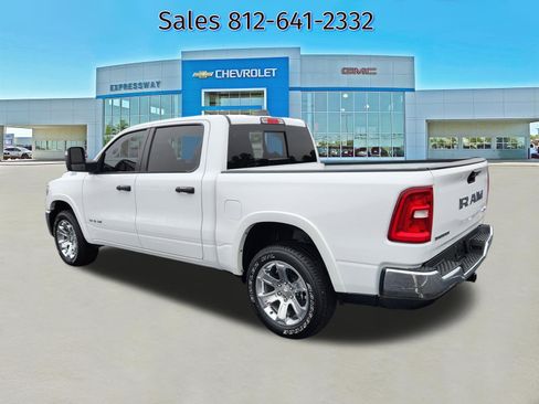 Used 2025 RAM 1500 Big Horn AWD/4WD image 5