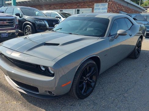 Used 2017 Dodge Challenger R/T Plus RWD image 7