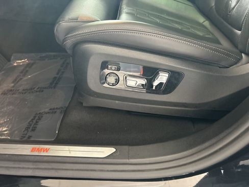 Used 2025 BMW X7 xDrive40i image 57