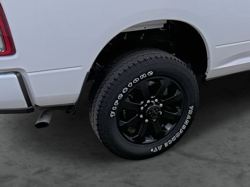 Used 2024 RAM 2500 Big Horn w/ Night Edition AWD/4WD image 12