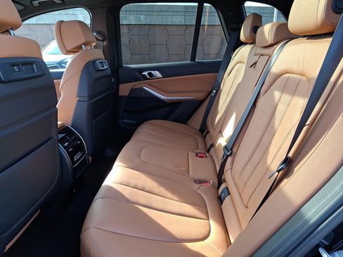 Certified 2022 BMW X5 xDrive40i image 10