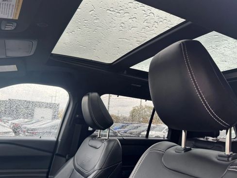 Used 2022 Ford Explorer ST w/ Equipment Group 401A image 11