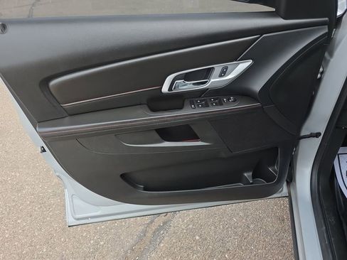 Used 2015 GMC Terrain SLE image 10