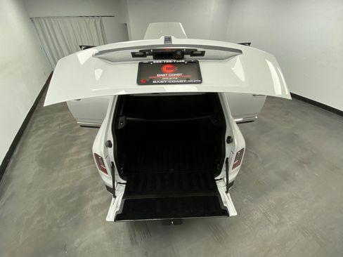 Used 2019 Rolls-Royce Cullinan AWD/4WD image 46