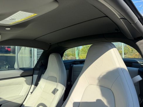 Certified 2022 Porsche 911 Targa 4S image 19