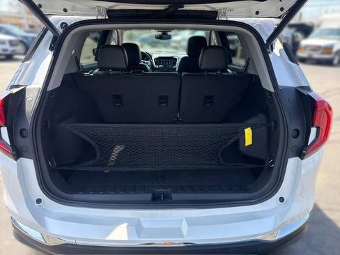 Certified 2022 GMC Terrain SLT w/ Infotainment Package II image 13