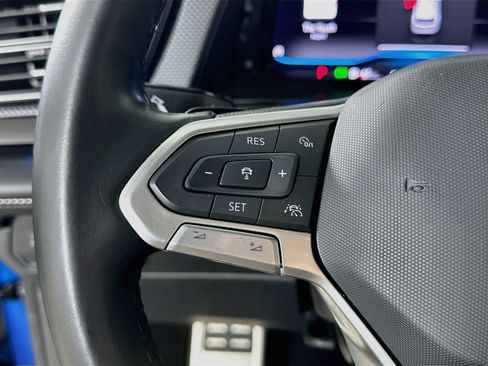 Certified 2024 Volkswagen Atlas Cross Sport SEL R-Line AWD/4WD image 18