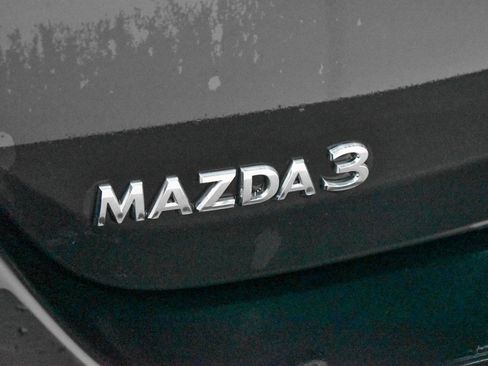 Used 2022 MAZDA MAZDA3 s image 10