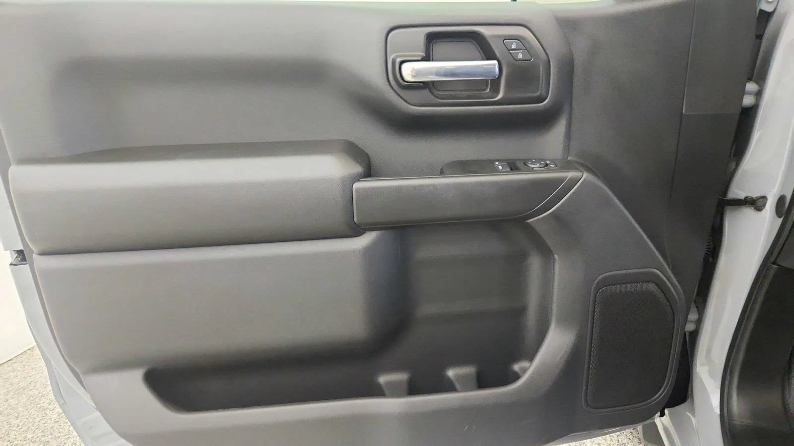 Used 2025 GMC Sierra 1500 Pro w/ Pro Value Package AWD/4WD image 24