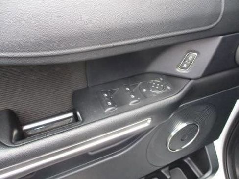 Used 2021 Ford Expedition XLT image 17