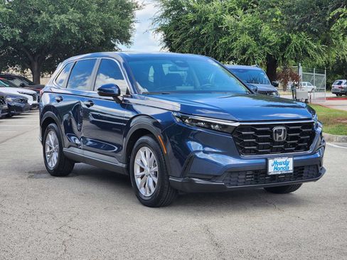 Used 2024 Honda CR-V EX image 3